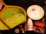 1194.           (3) different size bamboo? Easter Baskets; Giraffe Toy Figure; unusual Cork Screw; A