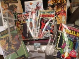 8 assorted comic books - Green Arrow, Spider Man, Marvel Knights, Quest Probe, first edition / #1 is