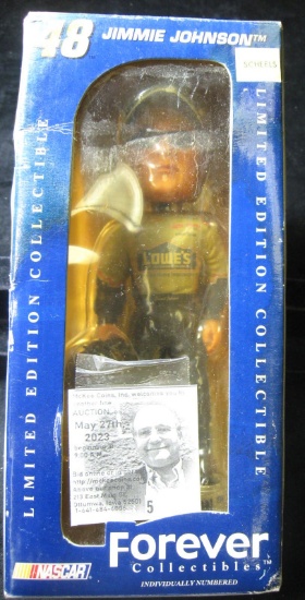 Forever Collecibles "Legends of the Track" # 48 Jimmie Johnson Bobble Head Limited Edition Collectib