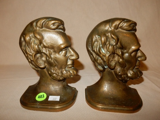 Very detailed cast bronze / brass bust bookends of Abraham Lincoln, no maker's mark noted, cond G-VG