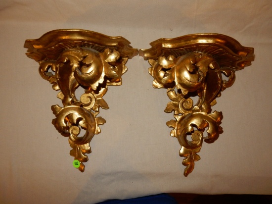 Pair of Italian carved Rococo Wood & Gesso Florentine gold gilt wall brackets or shelf display, cond