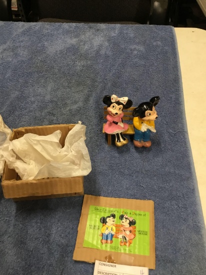 vintage Walt Disney salt and pepper Mickey Mouse and Minnie mouse