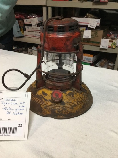 vintage dietz SYRACUSE New York USA number 40 traffic guard railroad lantern