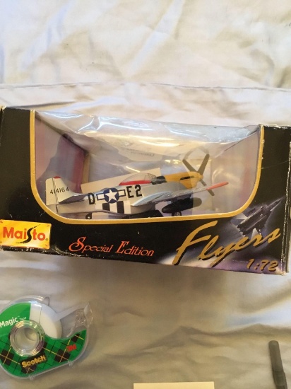 maisto flyers fighter plane model with stand