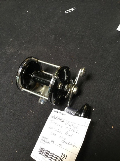 vintage JALEOXE number 325L saltwater fishing reel like new