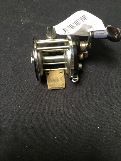 vintage Pflueger 1885 enter ocean salt, water, fishing reel