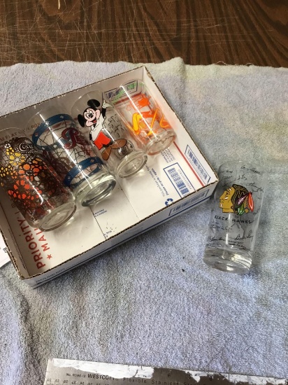 vintage kids, drinking glasses excellent shape