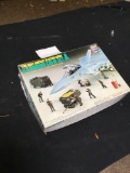vintage US ground crew set model kit complete