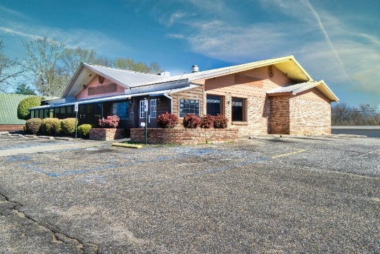 Former Home of Country's Bar-B-Q 130 North Memorial Drive Prattville, Alabama