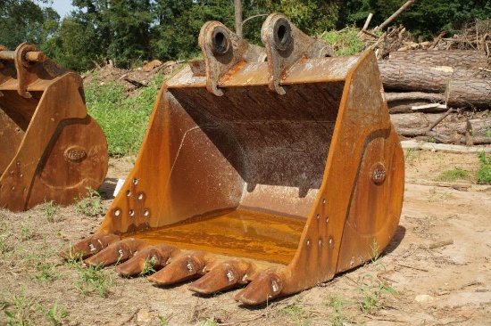 EXCAVATOR BUCKET
