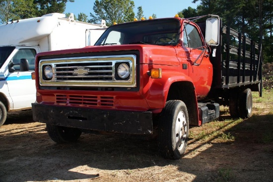 1989 CHEVROLET C60 FLATBED TRUCK