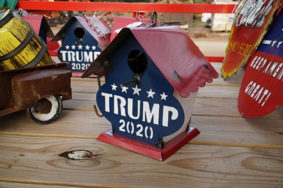 TRUMP BIRDHOUSE