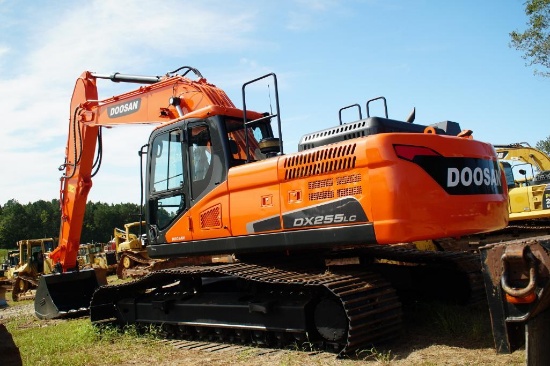 2015 DOOSAN DX255 LC-5 EXCAVATOR