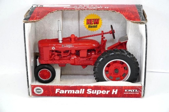 FARMALL SUPER H TOY TRACTOR