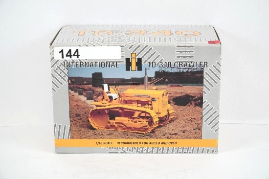 INTERNATIONAL TD-340 TOY CRAWLER