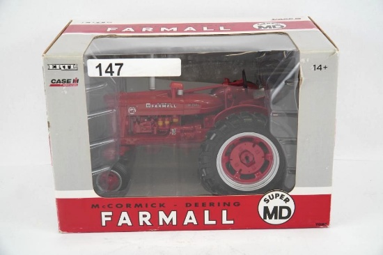 FARMALL SUPER MD TOY TRACTOR