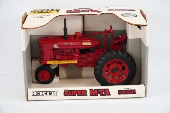 McCORMICK FARMALL SUPER M-TA TOY TRACTOR