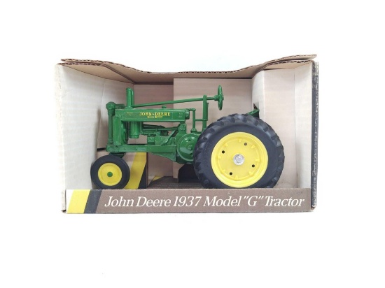 JOHN DEERE MODEL G TOY TRACTOR, TRICYCLE,