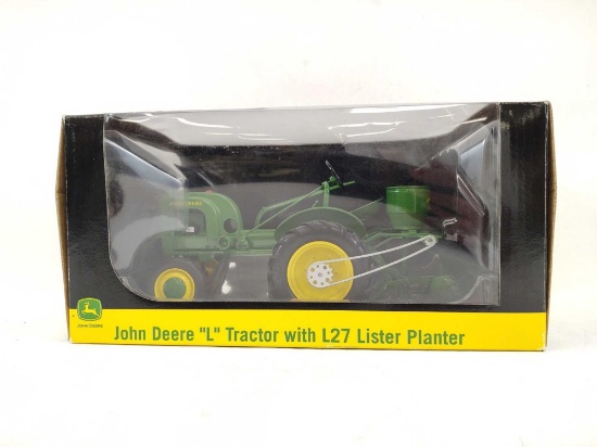 JOHN DEERE "L" TOY TRACTOR