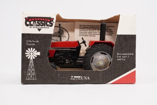 CASE 4230 TOY TRACTOR