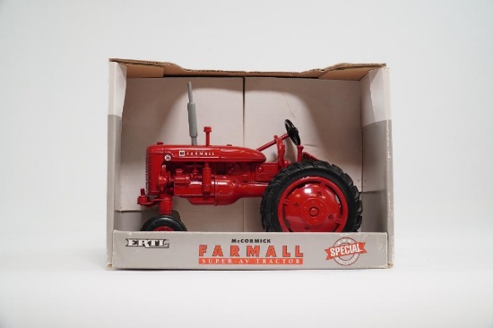 FARMALL SUPER-AV TOY TRACTOR