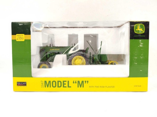 JOHN DEERE MODEL M TOY TRACTOR