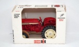 INTERNATIONAL 606 TOY TRACTOR