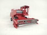MASSEY FERGUSON 760 TOY COMBINE **NO BOX**