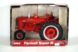 FARMALL SUPER M TOY TRACTOR