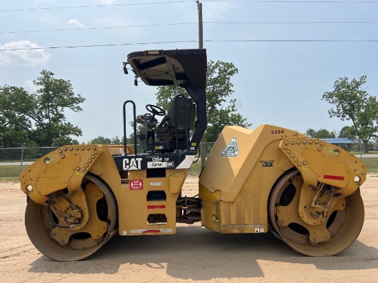 2011 CATERPILLAR CB54 XW DBL DRUM ROLLER