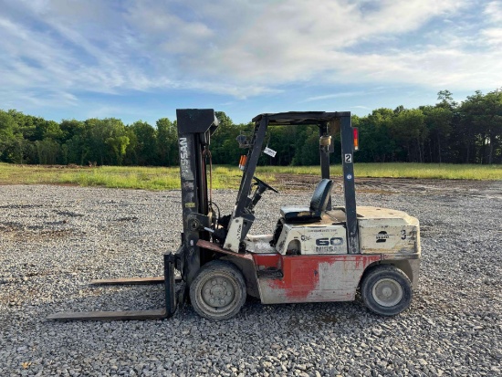 NISSAN FGJ02A30 OPTIMUM 60 STRAIGHT MAST FORKLIFT
