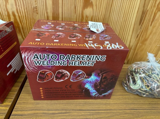 UNUSED AUTO DARKENING WELDING HELMET