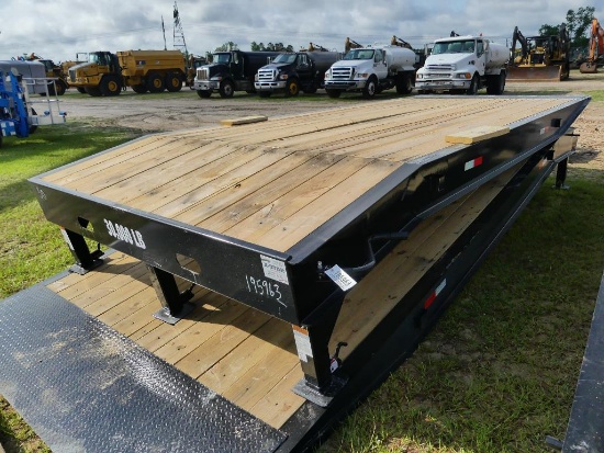 UNUSED X-STAR 101" X 20' LOADING RAMP