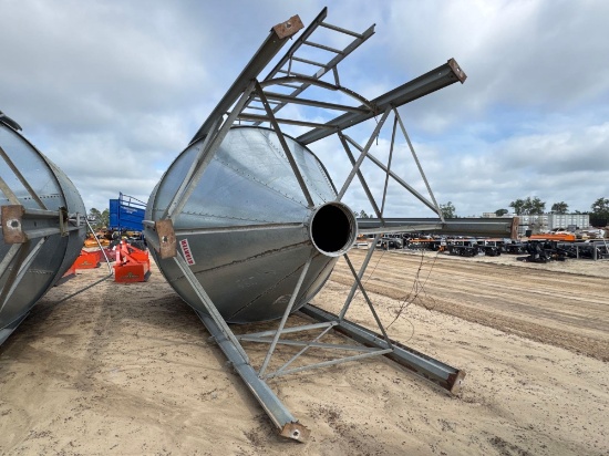 15 TON GRAIN BIN