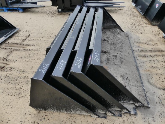 UNUSED SWICT SKID STEER QUICK ATTACH 84" BUCKET
