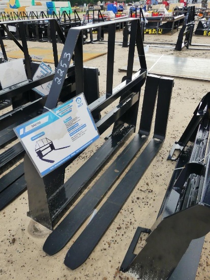 UNUSED AGT QUICK ATTACH MAST W/ 48" FORKS