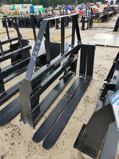 UNUSED AGT QUICK ATTACH MAST W/ 48" FORKS