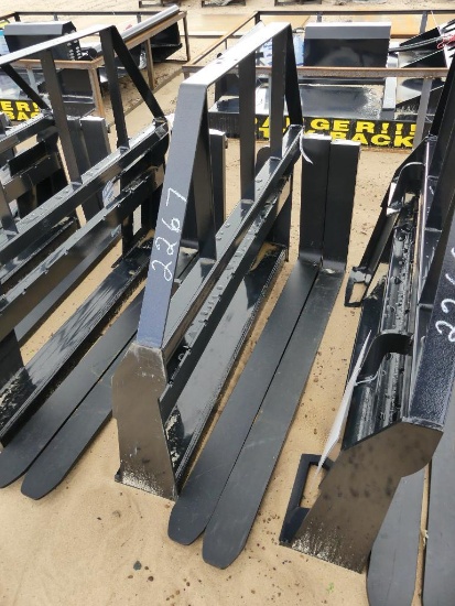 UNUSED AGT QUICK ATTACH MAST W/ 48" FORKS