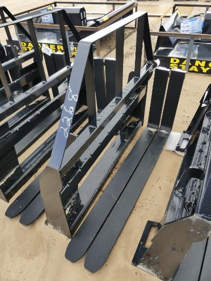 UNUSED AGT QUICK ATTACH MAST W/ 48" FORKS