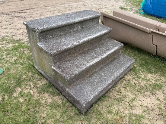 CONCRETE STEPS, SOLID SLAB