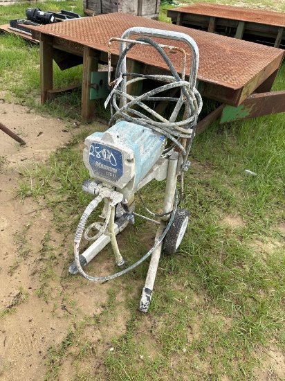 MAGNUM LT517 PAINT SPRAYER