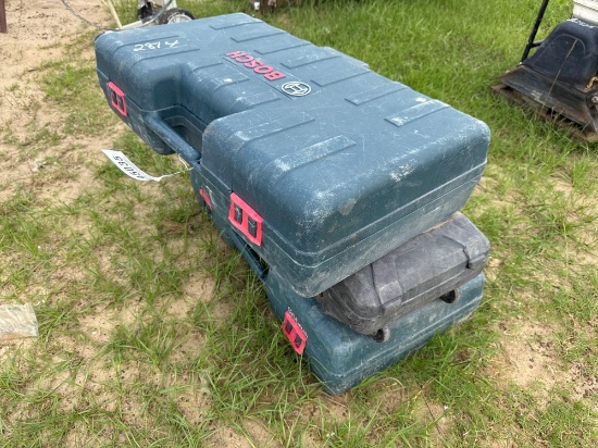 (2) BOSCH LASER LEVEL