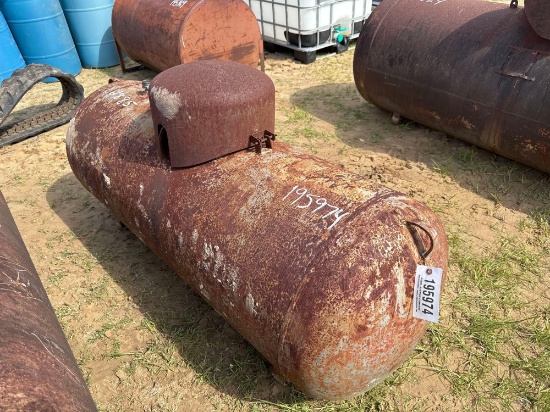 150 GALLON METAL PROPANE TANK