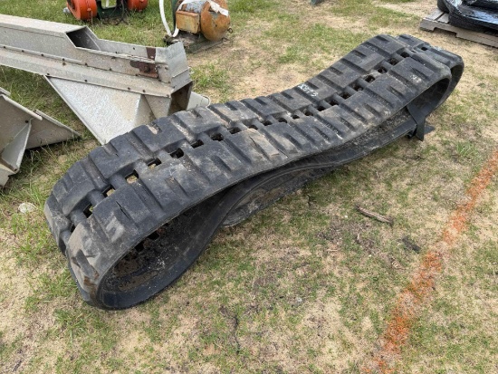 SET OF (2) 18" RUBBER TRACKS