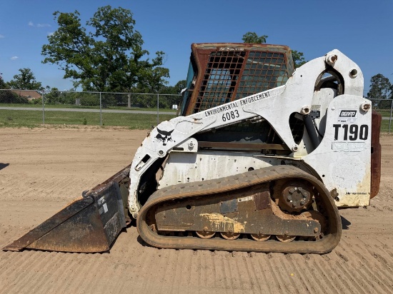 BOBCAT T190 SKID STEER