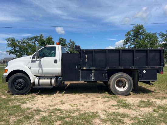 2015 FORD F-750XL SUPER DUTY TRUCK