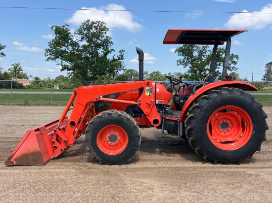 KUBOTA M7060 TRACTOR