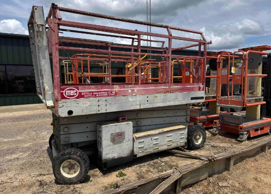 1996 MEC 2548 ELECTRIC MANLIFT