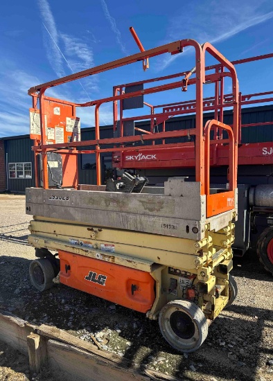 JLG 1930ES ELECTRIC SCISSOR MAN LIFT