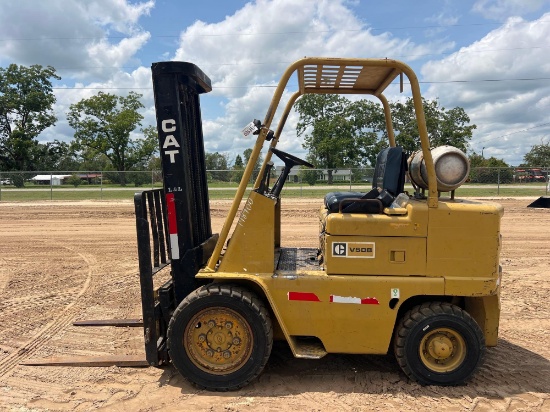 CATERPILLAR V50B STRAIGHT MAST FORKLIFT